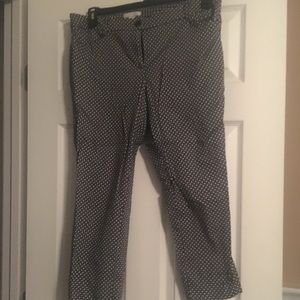 New York and company black and white Capri pants